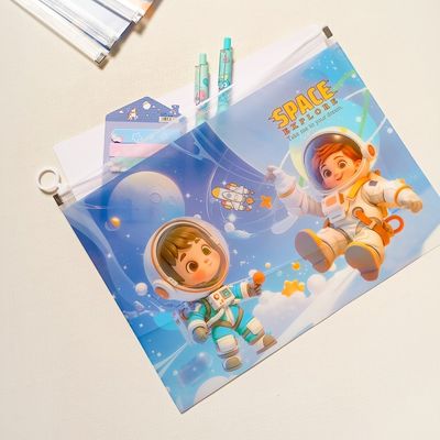 پوشه زیپ‌دار طرح فضانورد