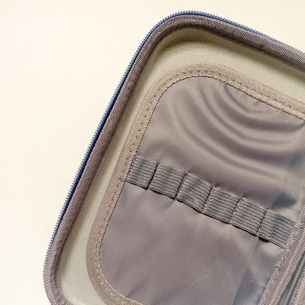 جامدادی تبلتی طرح ربات های غولآسا