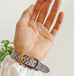 دستبند چرمی با پلاک نقره طرح زهرا