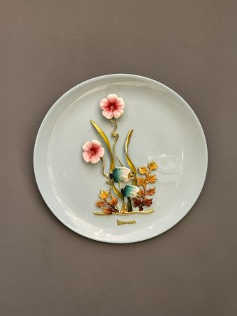 دیوارکوب بشقابی