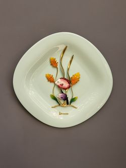 دیوارکوب بشقابی مربع