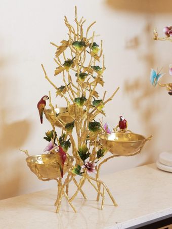 درختی آجیل خوری