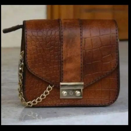 کیف زنانه چرم طبیعی دست دوز