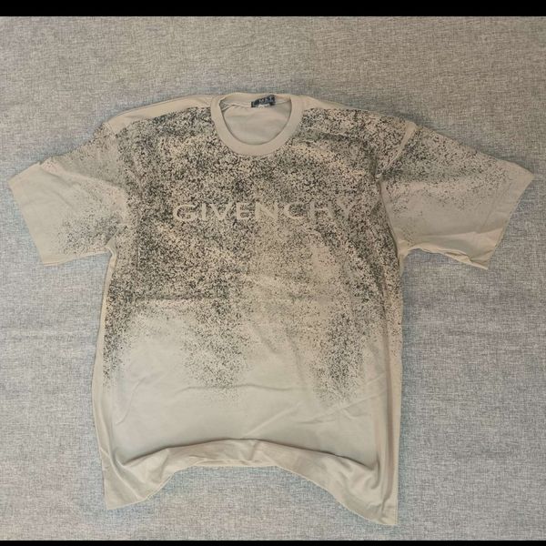 تیشرت لش گیونچی