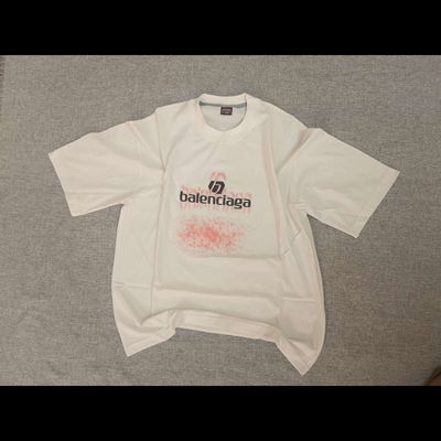 تیشرت های جلو چاپ بالنسیاگا