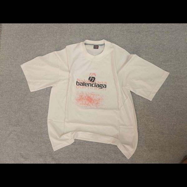 تیشرت های جلو چاپ بالنسیاگا