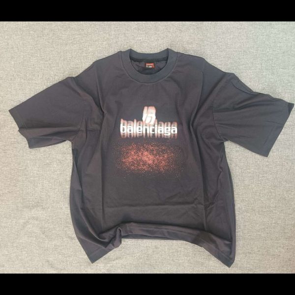 تیشرت های جلو چاپ بالنسیاگا