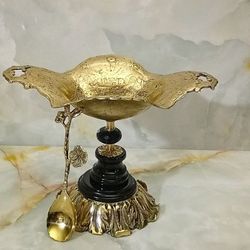 شکلات خوری برنزی مدل لوکس پایه سنگ مشکی