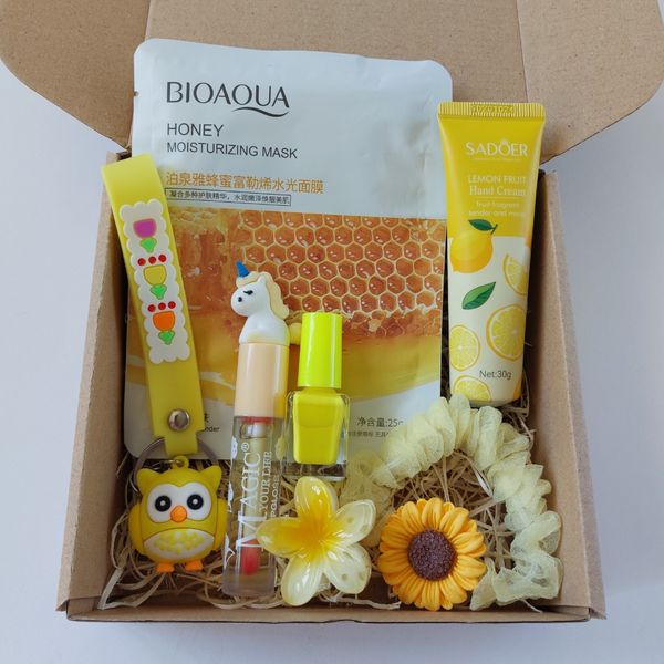 کادوی اقتصادی روز دختر ، پک زرد