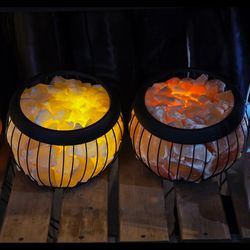 آباژور سنگ نمک طرح سبد فلزی