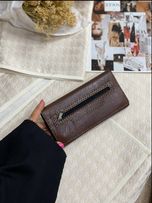 کیف پول  و موبایل چرم دست دوز  سه لت رو زیپ سوگو کد Up25