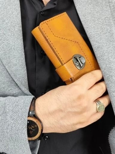 کیف پول و تلفن همراه  چرم سوگو سه لت قفل دار کد 423 دوخت ظریف دست دوز