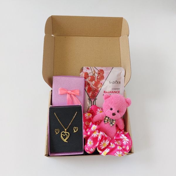 پک هدیه دخترانه، اکسسوری، روز دختر
