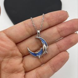 گردنبند ماه و دلفین