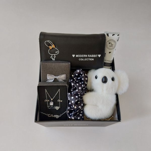 پک هدیه مشکی، کادوی خاص تولد، هدیه دخترانه