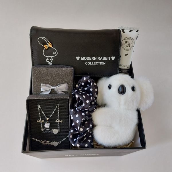 پک هدیه مشکی، کادوی خاص تولد، هدیه دخترانه