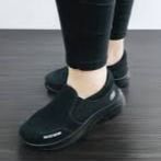 کفش کتانی اسکیچرز کد 311 رنگ طوسی تیره رویه کتان و راشل قالب استاندارد زیره پیو تزریق بسیار سبک