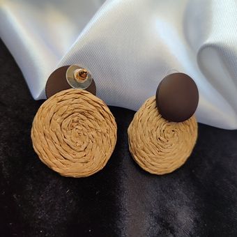 گوشواره حصیری قهوه ای ۱۲۶۶