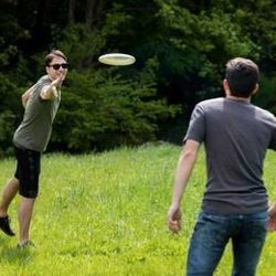 بشقاب بازی فریزبی