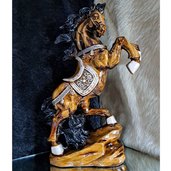 اسب بزرگ رزین