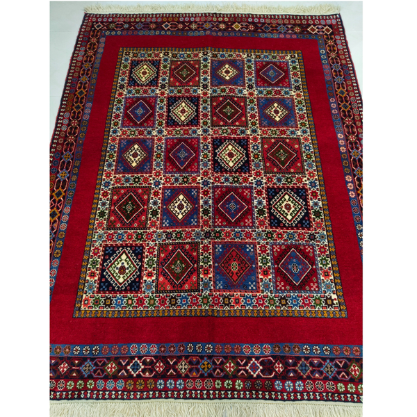 فرش دستباف سایز قالیچه خشتی (تمام پشم یلمه زمینه دور خلوت لاکی)