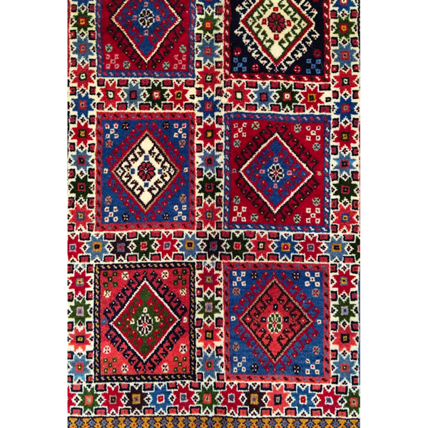 فرش دستباف سایز قالیچه خشتی (تمام پشم یلمه زمینه دور خلوت لاکی)