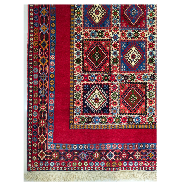 فرش دستباف سایز قالیچه خشتی (تمام پشم یلمه زمینه دور خلوت لاکی)