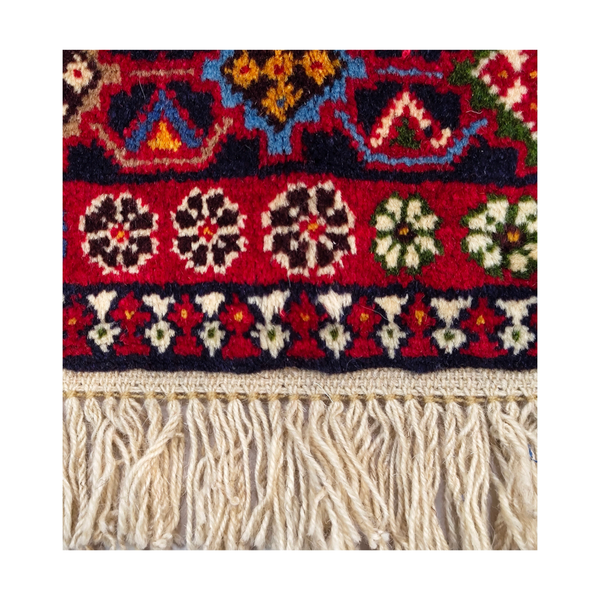 فرش دستباف سایز قالیچه خشتی (تمام پشم یلمه زمینه دور خلوت لاکی)