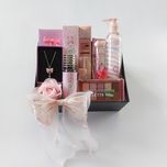 هدیه روز زن، پک هدیه شیک زنانه