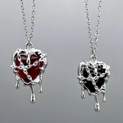 گردنبند پینترستی قلب اسیر