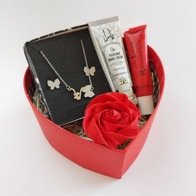 کادو یلدایی ،پک هدیه زنانه دخترانه اقتصادی