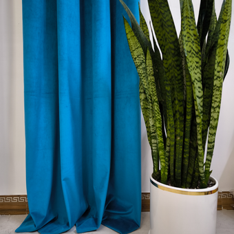 پرده آماده مخمل کالیفرنیا آبی