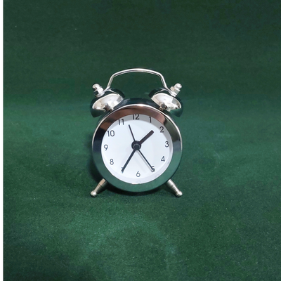 ساعت رومیزی زنگ دار طرح کلاسیک