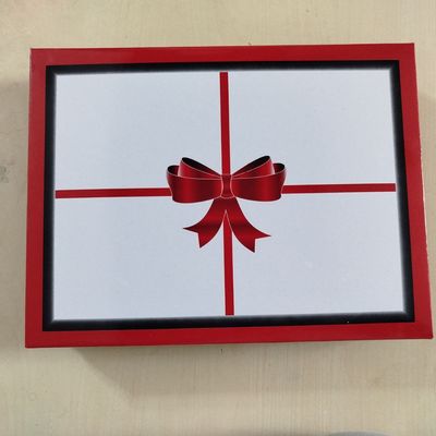 ست کادویی جعبه‌دار مردانه کیف پول جاکارتی و کمربند چرم صنعتی باکیفیت