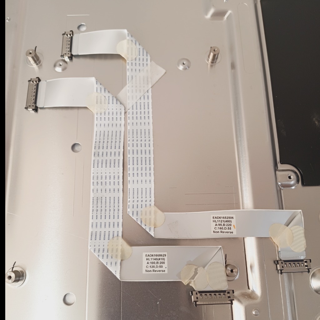 کد 486 # کابل LVDS 42LW4500