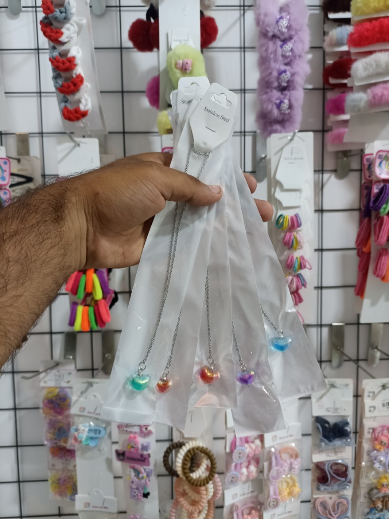گردنبند قلبی شیشه ای