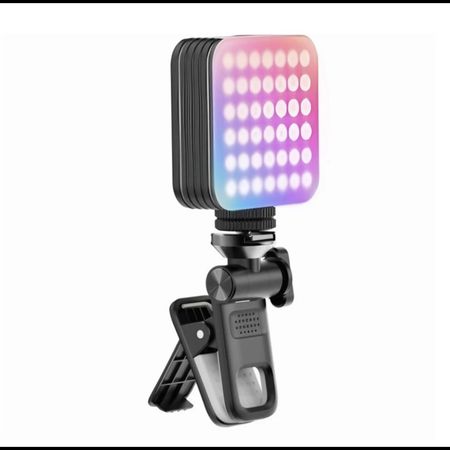 نور RGB مدل D12S – نور حرفه‌ای قابل‌حمل با تنظیم رنگ و دمای نور