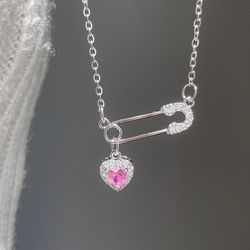 گردنبند سنجاق