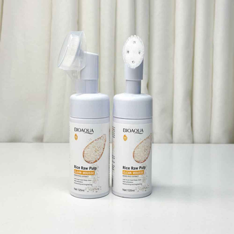 فوم شستشو صورت برنج بیوآکوا مدل براش دار حجم 120 میلی لیتر