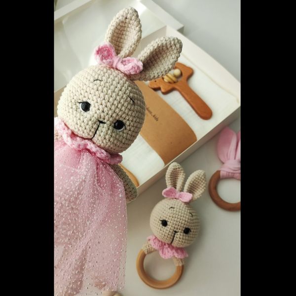 ست عروسک و جغجغه بافت خرگوش