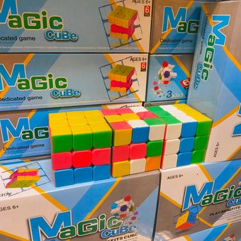 روبیک حرفه ای فنری