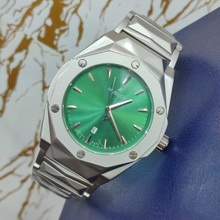 ساعت عقربه ای مردانه هابلوت فلزی قاب کهکشانی صفحه سبز کد9890