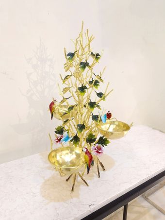 درختی آجیل خوری