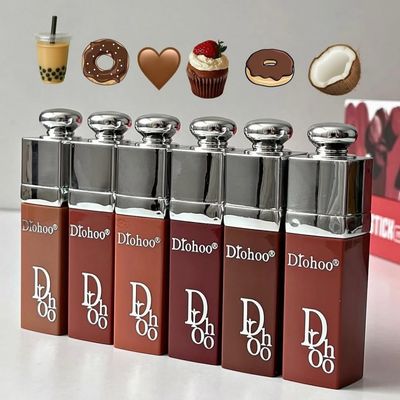 رژ لب گوشتی دیور