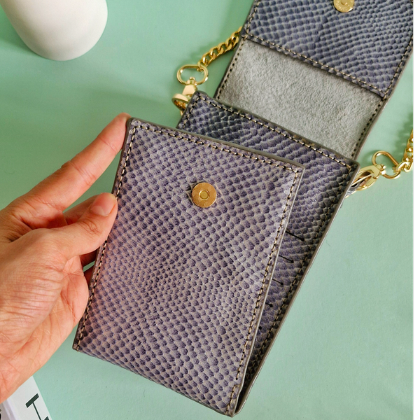 کیف دوشی چرم طبیعی زنانه