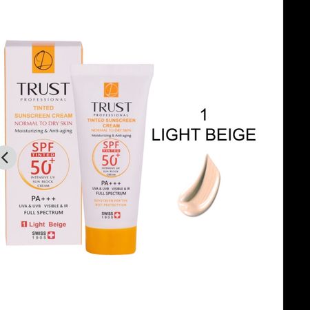 کرم ضد آفتاب رنگی و ضد پیری بژ روشن پوست خشک تا نرمال تراست