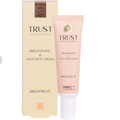 کرم روشن‌کننده و ضد لک تراست