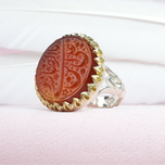 عقیق سرخ خطی