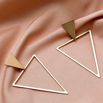 گوشواره مثلثی بزرگ کد B0027