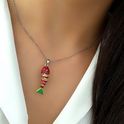 گردنبند ماهی میناکاری کد 302